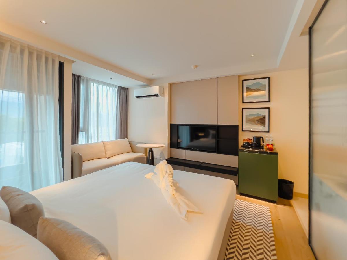 ホテル Cha Chiangmai Luxury チエンマイ エクステリア 写真