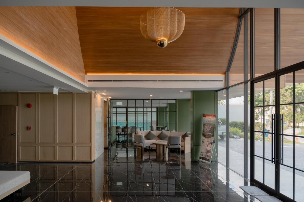 ホテル Cha Chiangmai Luxury チエンマイ エクステリア 写真